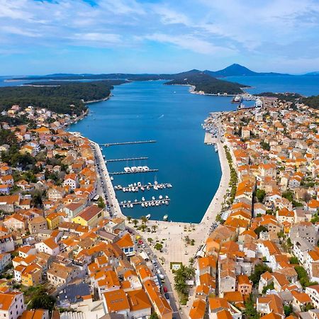 Amazing Apartment In Mali Losinj With Wifi Zewnętrze zdjęcie