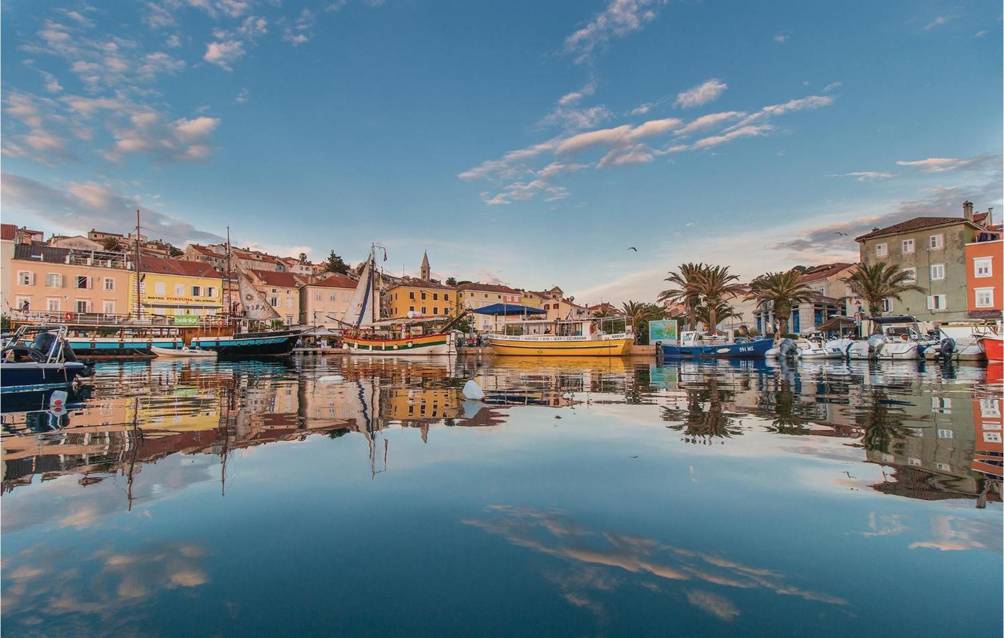 Amazing Apartment In Mali Losinj With Wifi Zewnętrze zdjęcie
