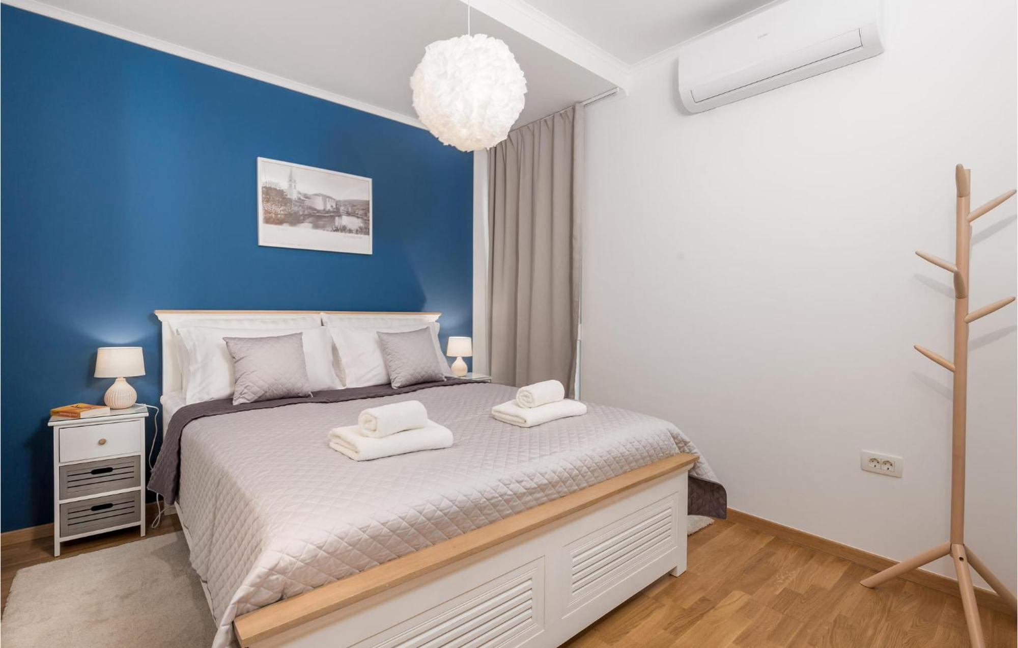 Amazing Apartment In Mali Losinj With Wifi Zewnętrze zdjęcie