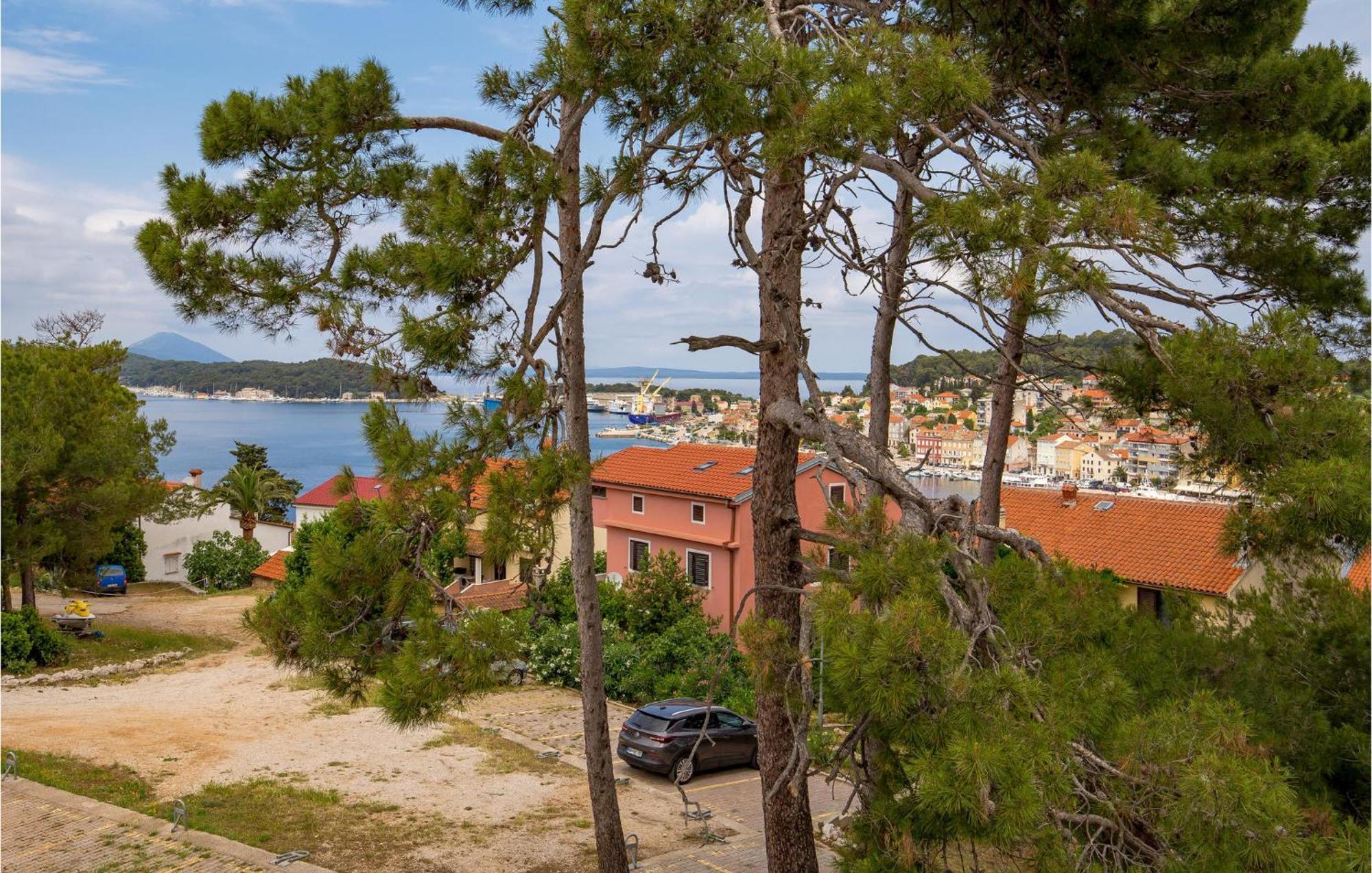 Amazing Apartment In Mali Losinj With Wifi Zewnętrze zdjęcie