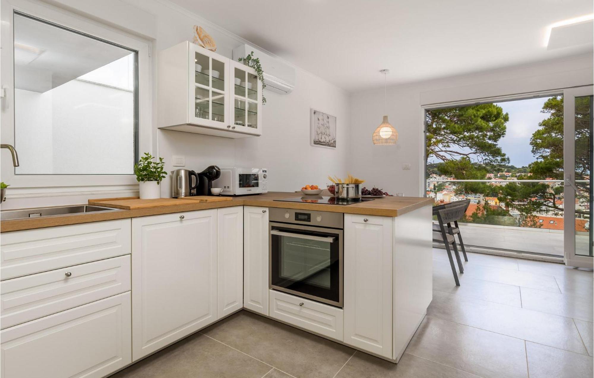 Amazing Apartment In Mali Losinj With Wifi Zewnętrze zdjęcie